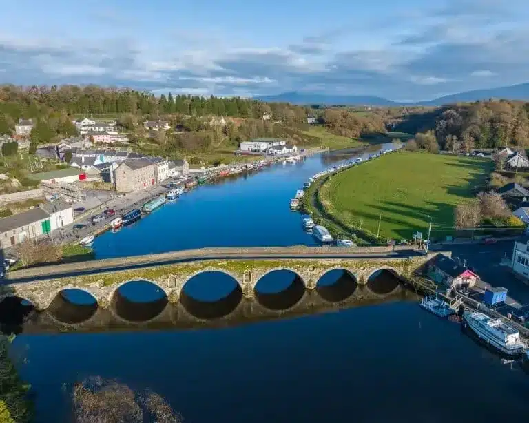 Aerial photograph of the stone bridge over the River Barrow at Graiguenamanagh, Co. Kilkenny